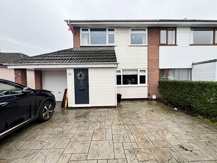 4 Bedroom Semi Detached House For Sale In Fieldhouse Avenue, Thornton, FY5
