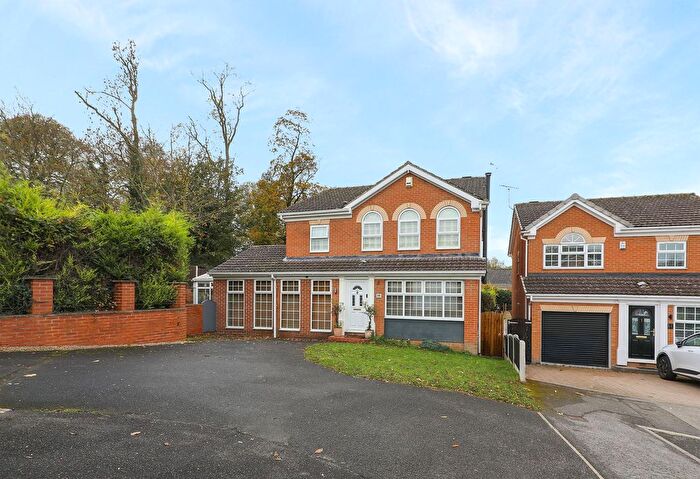 4 Bedroom Detached House For Sale In Blenheim Close, Dinnington, S25