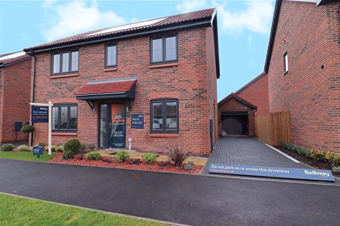 4 Bedroom Detached House For Sale In Blenheim Avenue, Gilberdyke, Brough, HU15