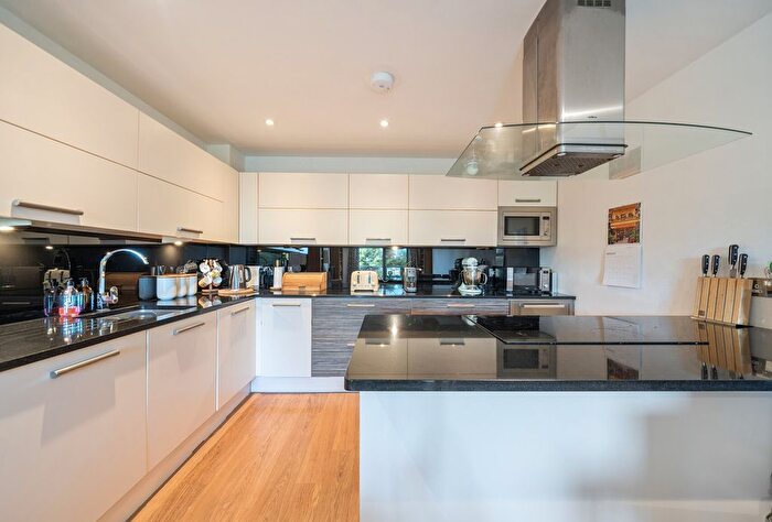 2 Bedroom Flat For Sale In Chapter Way, London, SW19