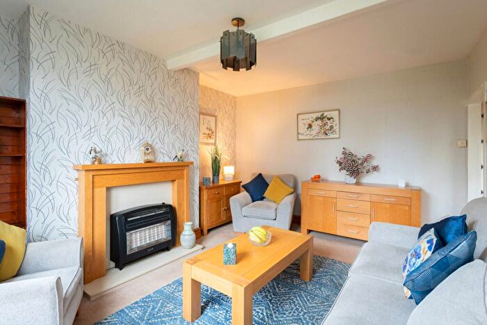 2 Bedroom Semi-Detached Villa For Sale In Carlochie Place, Dundee, DD4