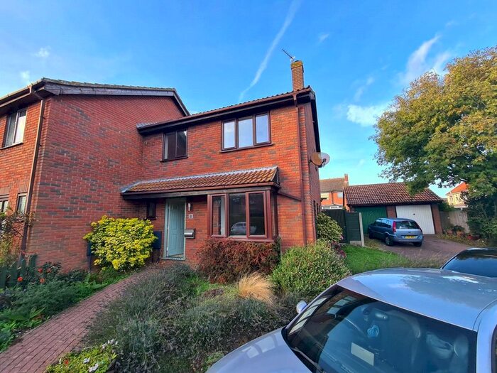 4 Bedroom Semi-Detached House To Rent In Singleton Close, Minster, Ramsgate, Kent, CT12