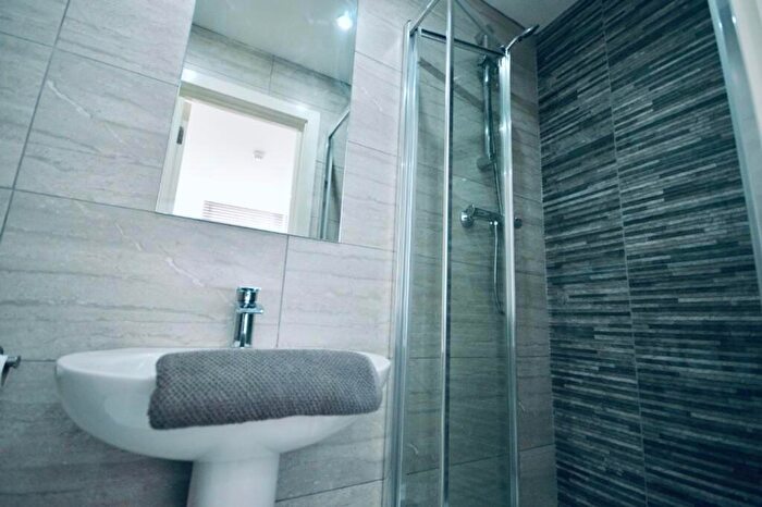 6 Bedroom House To Rent In Talton Road, Liverpool, L15