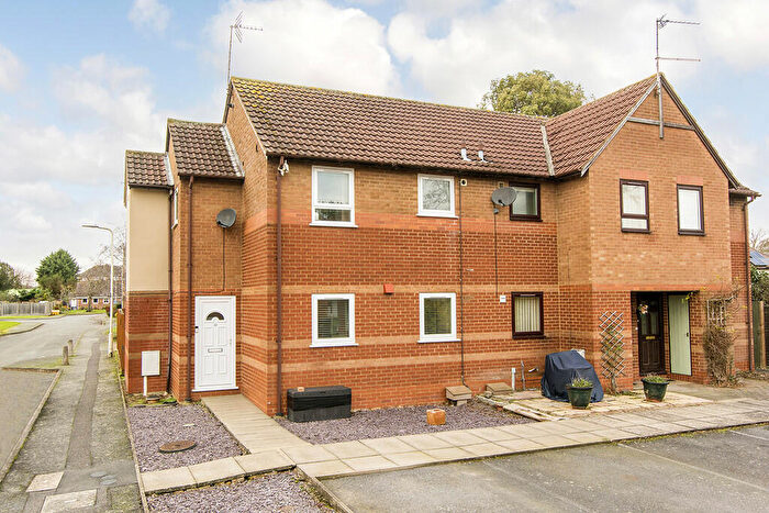 3 Bedroom End Of Terrace House For Sale In Pear Tree Gardens, Market Harborough, LE16