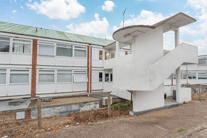 Studio For Sale In Earlham House, Norwich, NR2