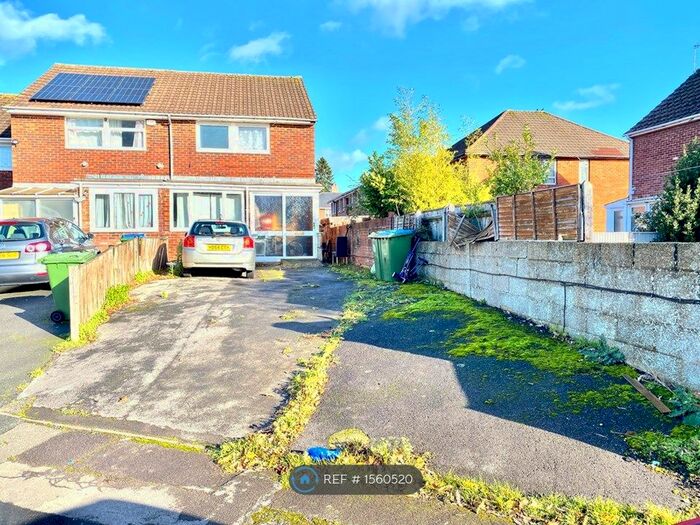 3 Bedroom Semi-Detached House To Rent In Salem Street, Southampton, SO15