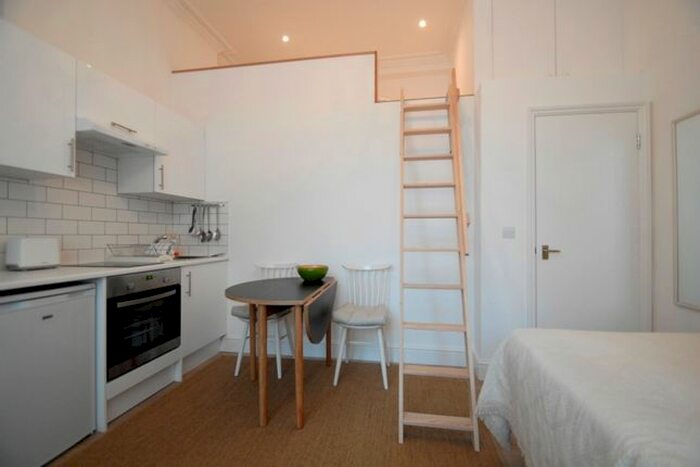 Studio To Rent In Craven Hill Gardens, London, W2