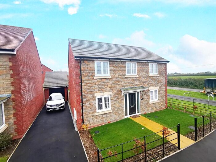 4 Bedroom Detached House For Sale In Gulwell Drive, Wickwar, Wotton-Under-Edge, GL12