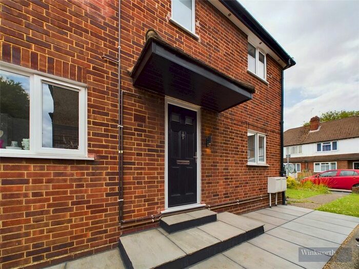 2 Bedroom Maisonette To Rent In Verona Drive, Surbiton, KT6