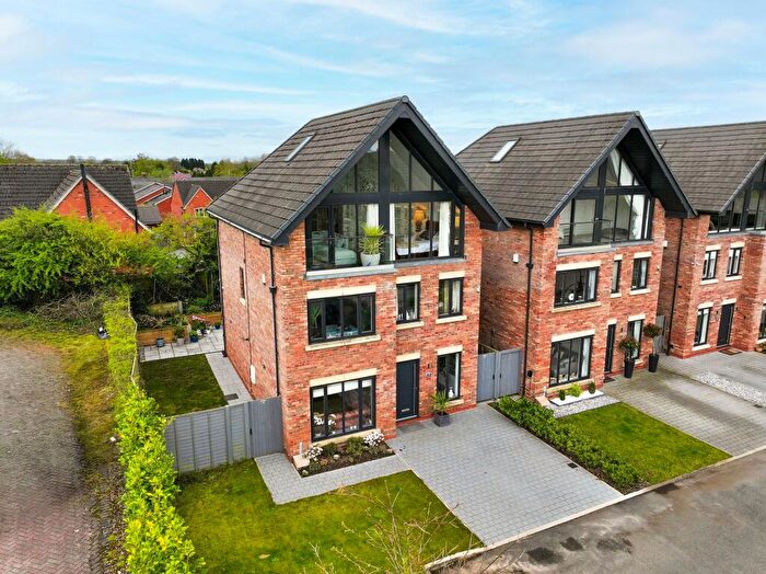 4 Bedroom Detached House For Sale In Newcastle Road, Congleton, CW12