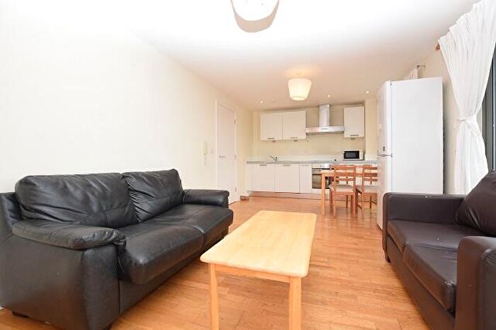 2 Bedroom Apartment To Rent In Metis, Scotland Street, S3