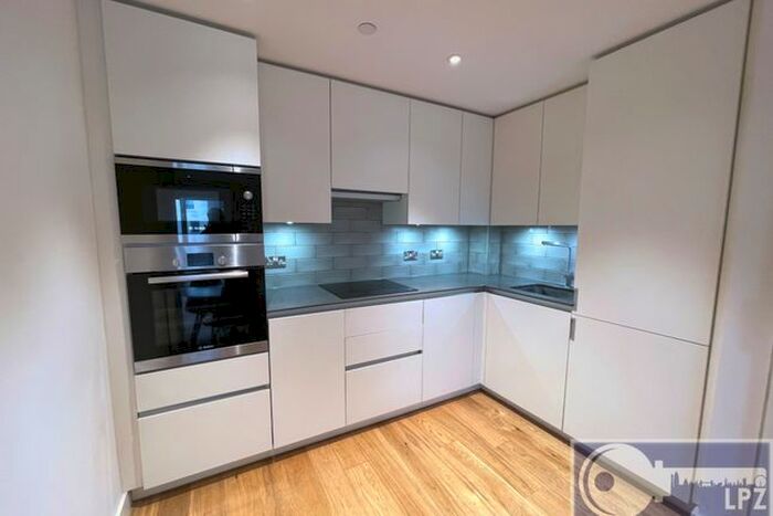 2 Bedroom Flat To Rent In Maud Street, Canning Town, E16