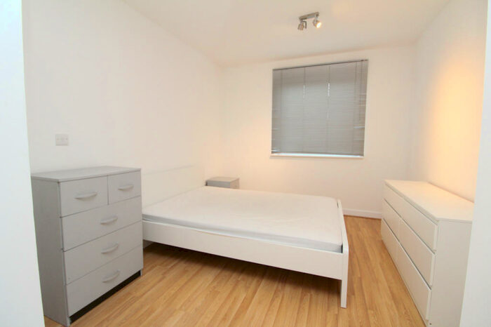 1 Bedroom Apartment To Rent In Deals Gateway, Lewisham, SE13