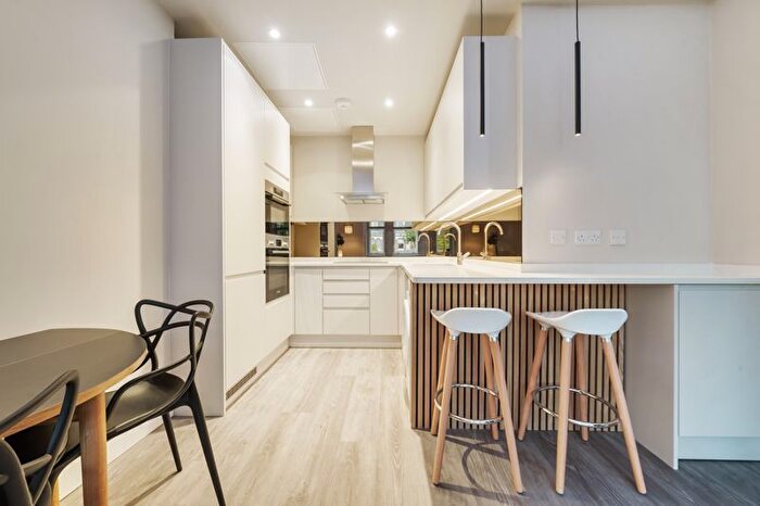 1 Bedroom Flat To Rent In Sutherland Avenue, Maida Vale, W9