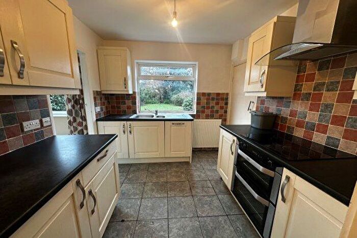 3 Bedroom Semi-Detached House To Rent In Urmston, Manchester, M41