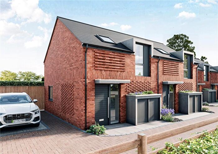 2 Bedroom Semi-Detached House For Sale In Perne Road, Cambridge, CB1