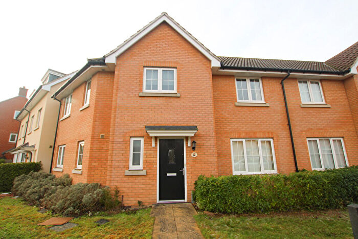 3 Bedroom Semi-Detached House To Rent In Hundred Acre Way, Red Lodge, IP28