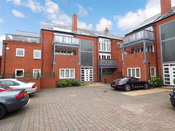 2 Bedroom Apartment To Rent In Mansell Street, Stratford-upon-Avon, CV37