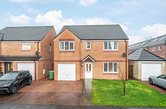 5 Bedroom Detached House For Sale In Acremoar Drive, Kinross, KY13