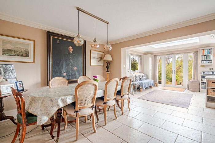 4 Bedroom Detached House For Sale In Bristol Street, Malmesbury, SN16