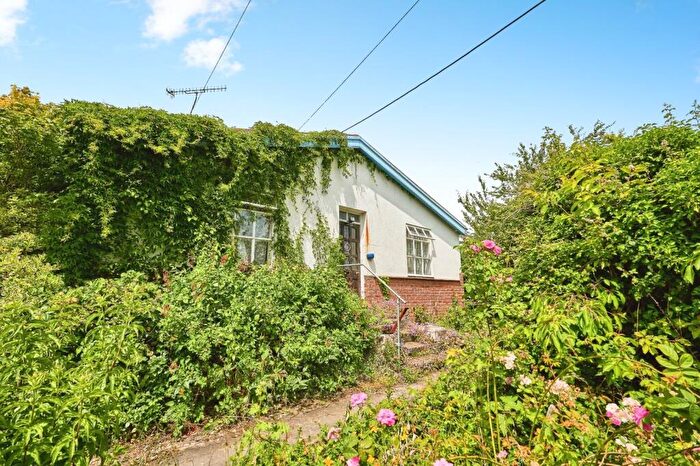 3 Bedroom Bungalow For Sale In The Mall, Brading, Sandown, PO36