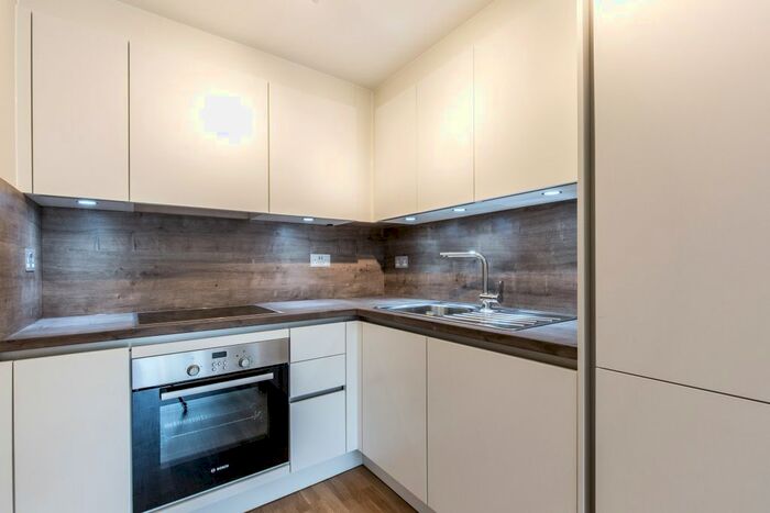 1 Bedroom Flat To Rent In Oakleigh Road North, London, N20