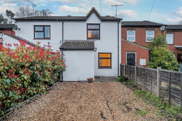 2 Bedroom Terraced House To Rent In Audric Close, Kingston Upon Thames, KT2