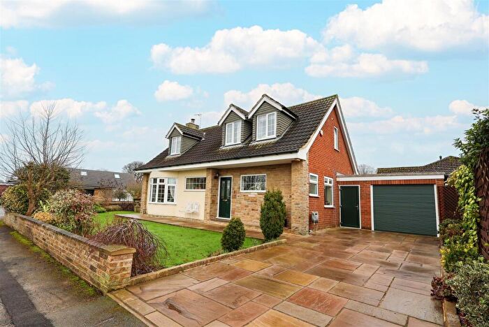 3 Bedroom Detached House For Sale In Meadow Croft Drive, Bishop Monkton, Harrogate, HG3