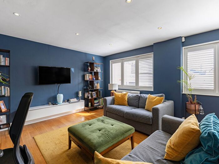 2 Bedroom Terraced House For Sale In Union Mews, London, SW4