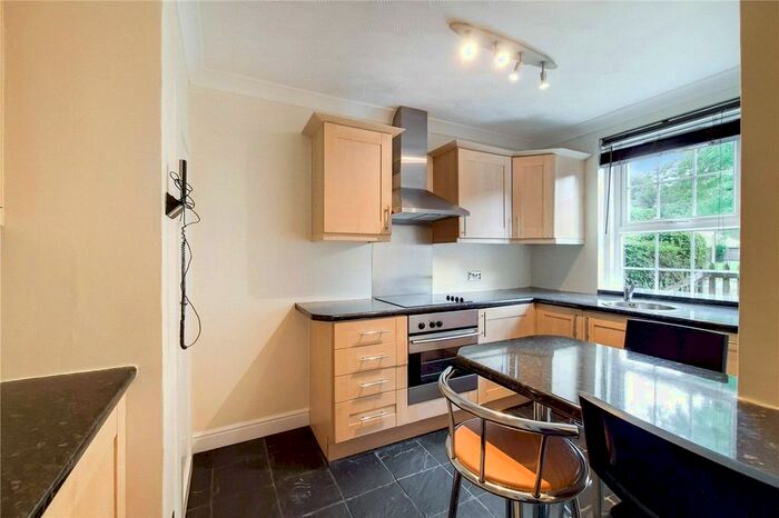 2 Bedroom Flat To Rent In Fulthorp Road, Blackheath, London, SE3