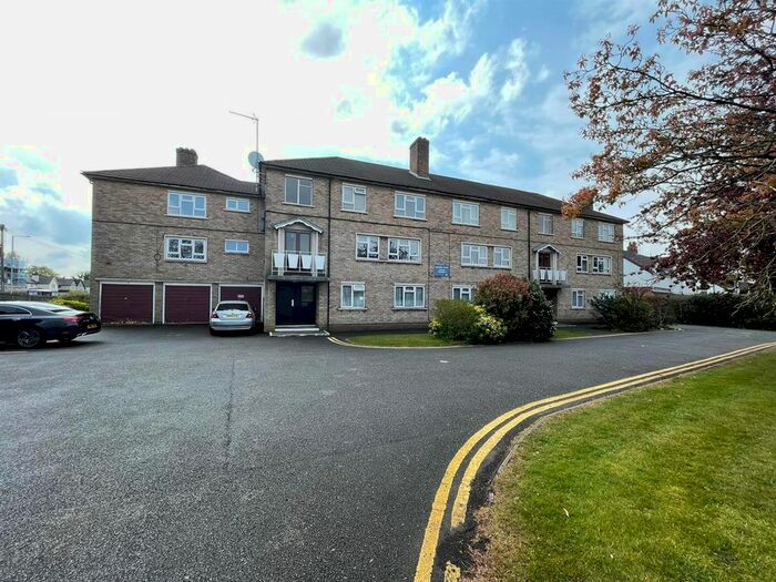 2 Bedroom Flat To Rent In Chester Road, Streetly, Sutton Coldfield, B74