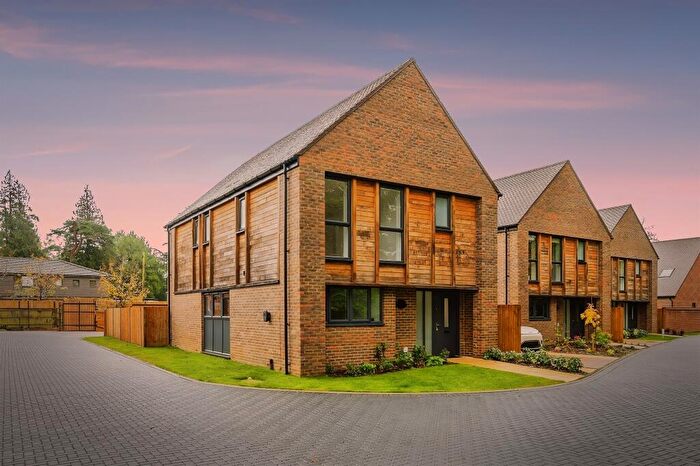 3 Bedroom Detached House For Sale In Hanlye Lane, Cuckfield, Haywards Heath, RH17