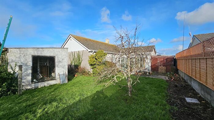3 Bedroom Detached Bungalow For Sale In Albertus Road, Hayle, TR27