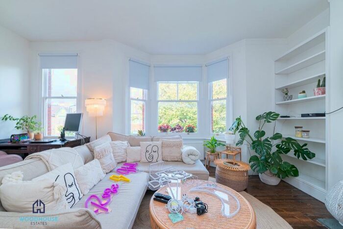 2 Bedroom Flat To Rent In Holland Road, London, NW10