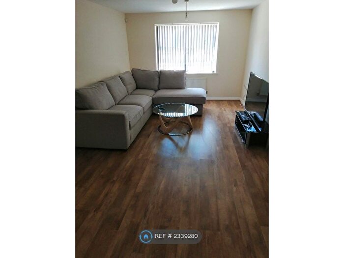 2 Bedroom Flat To Rent In Bilton, Rugby, CV22