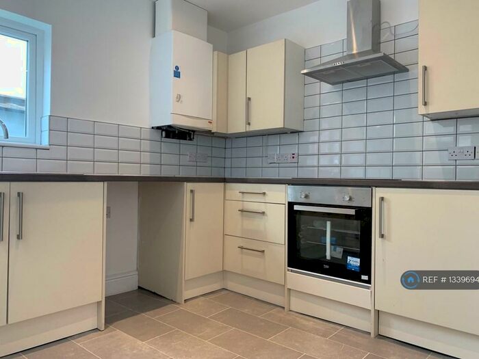 3 Bedroom Terraced House To Rent In Willaston Road, Liverpool, L4