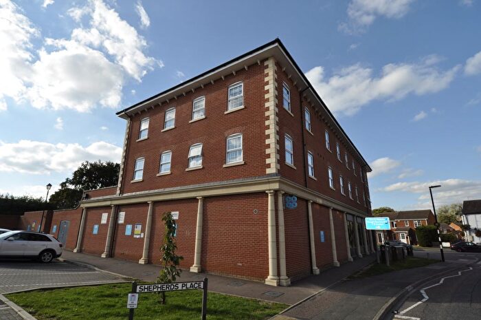 2 Bedroom Flat To Rent In Shepherds Place, Shefford, SG17