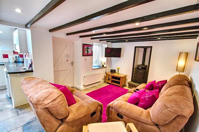 2 Bedroom Cottage For Sale In Tresaith, Cardigan, SA43