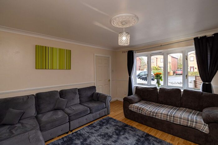 3 Bedroom Detached House For Sale In Orchard Grove, Dunscroft, DN7