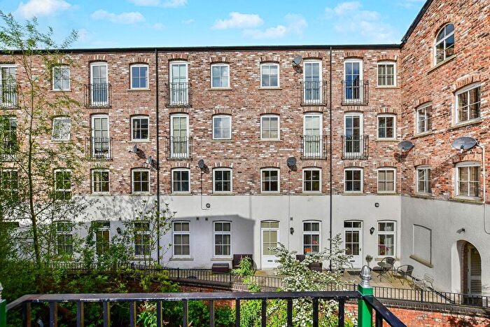 2 Bedroom Apartment To Rent In Pickford Street, Macclesfield, Cheshire, SK11