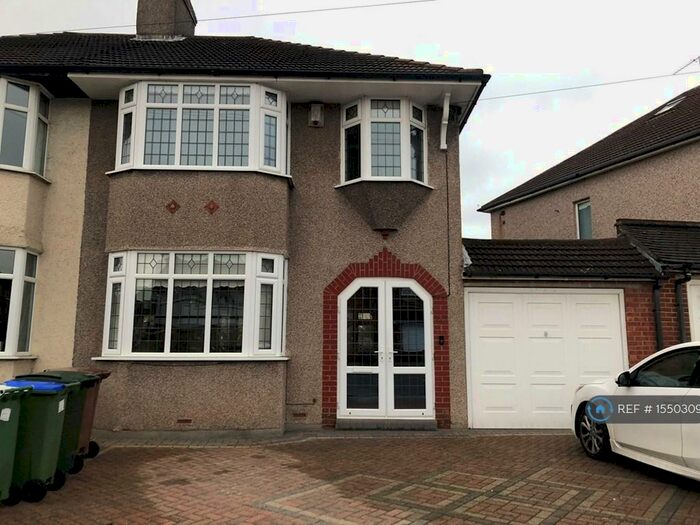 3 Bedroom Semi-Detached House To Rent In Brampton Road, Bexleyheath, DA7