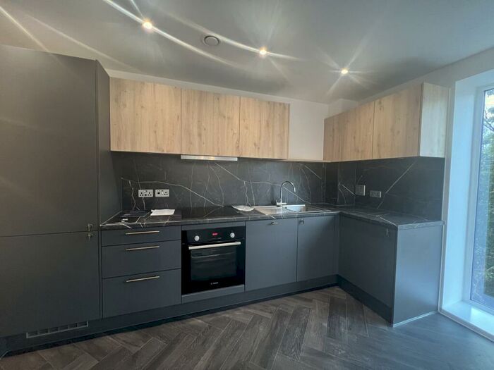 1 Bedroom Flat To Rent In Imperial House, Princes Gate, Solihull, B91