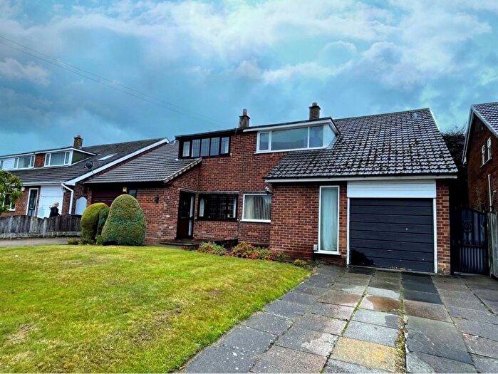 3 Bedroom Semi-Detached House For Sale In Boney Hay Road, Burntwood, WS7