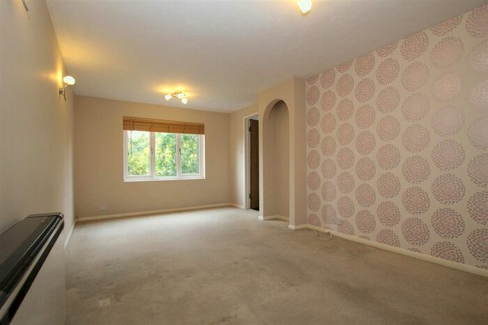 4 Bedroom Property To Rent In Willow Road, Enfield, EN1