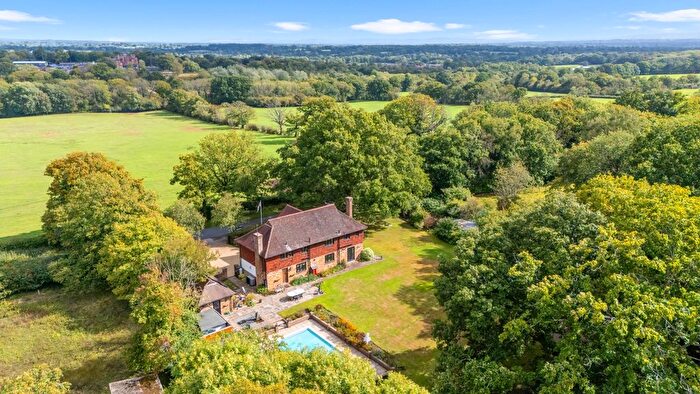 4 Bedroom Detached House For Sale In Bashurst Hill, Itchingfield, RH13