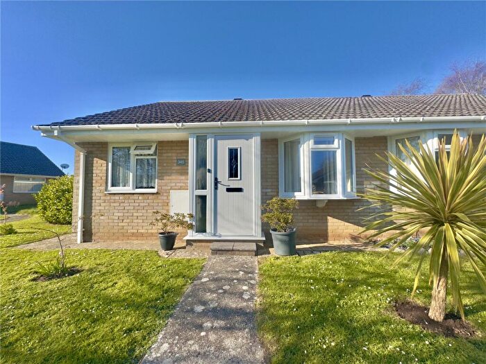 2 Bedroom Bungalow For Sale In Everton Road, Everton, Lymington, Hampshire, SO41