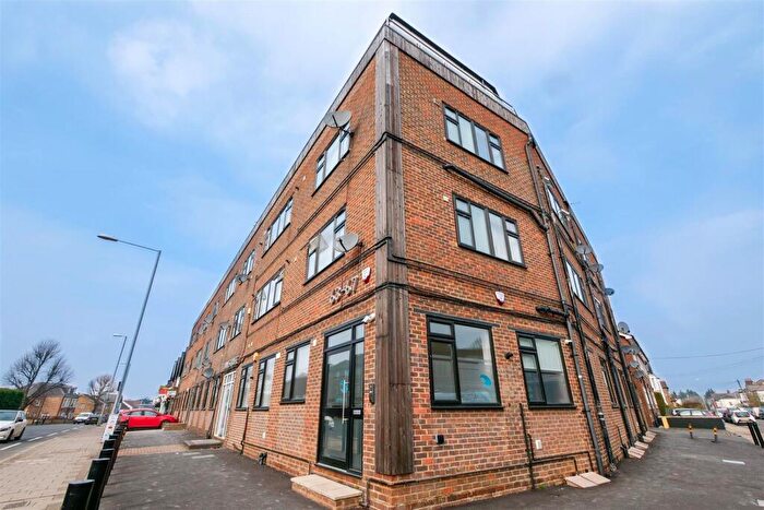 Studio To Rent In - Kingston Road, New Malden, KT3