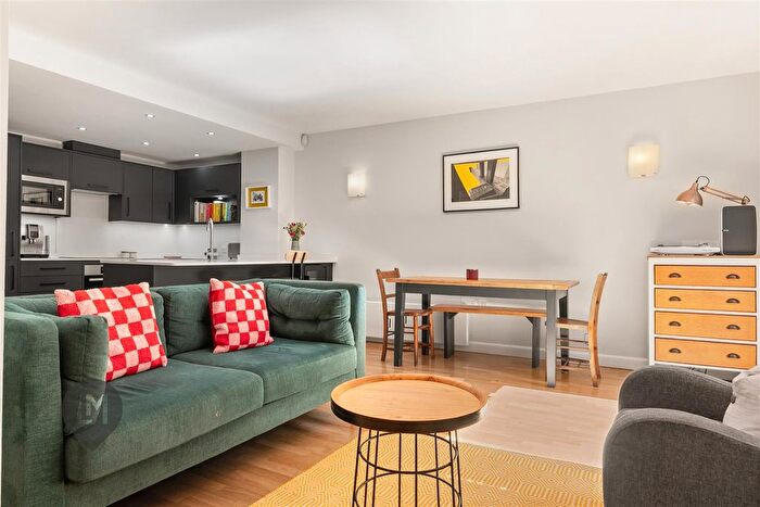 3 Bedroom Terraced House For Sale In Scott Avenue, London, SW15