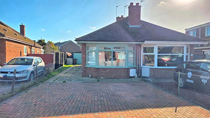 2 Bedroom Semi Detached Bungalow For Sale In Chestnut Avenue, Bradwell, NR31