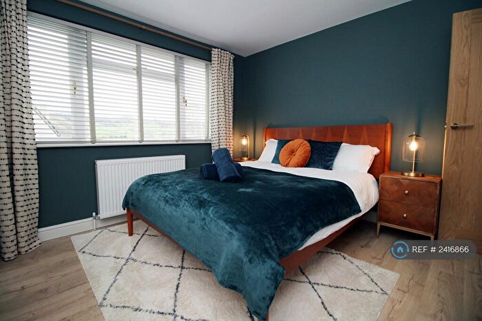 3 Bedroom Semi-Detached House To Rent In Bath, Bath, BA1
